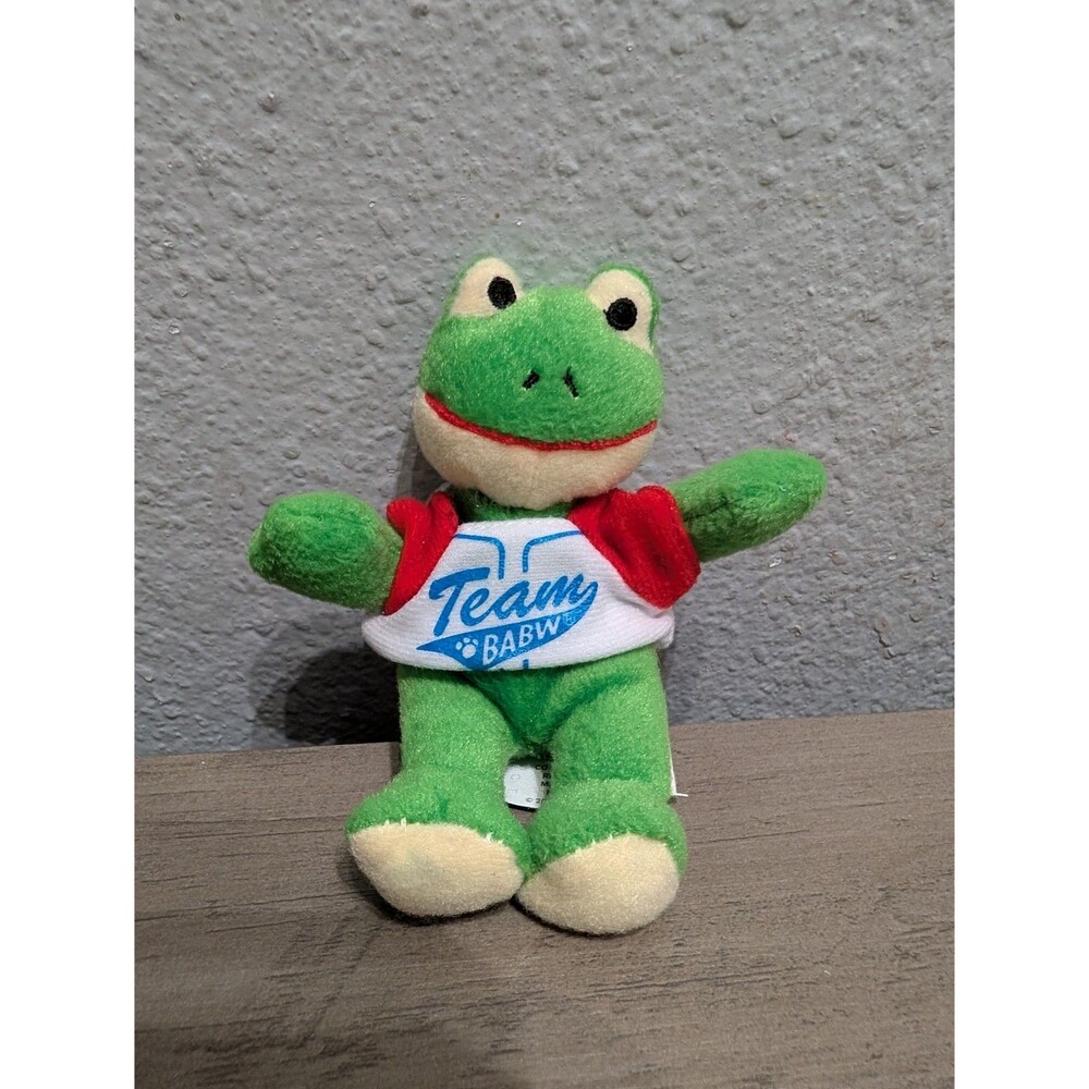 2006 Build-A-Bear Workshop Friendly Frog Mini Plush Team BABW Shirt